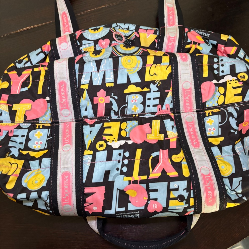 LeSportsac Artist In Residence‎ Pianofuzz Design Graphic Print Weekender Duffel - Picture 12 of 16